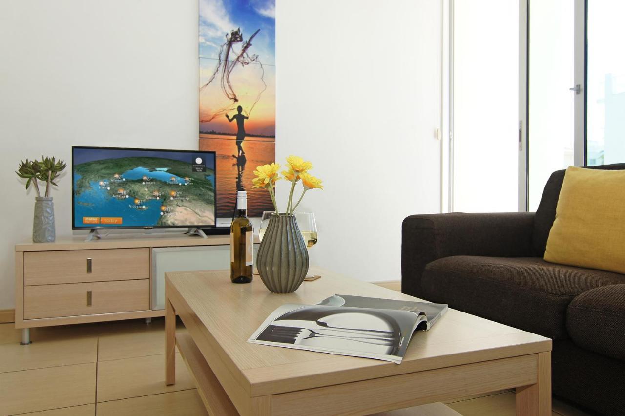 Calypso - Coralli Beachfront Apartment Protaras Bagian luar foto