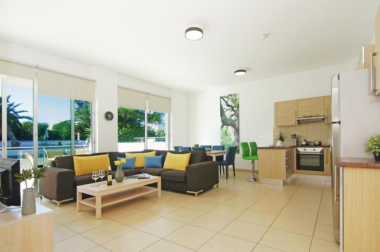 Calypso - Coralli Beachfront Apartment Protaras Bagian luar foto