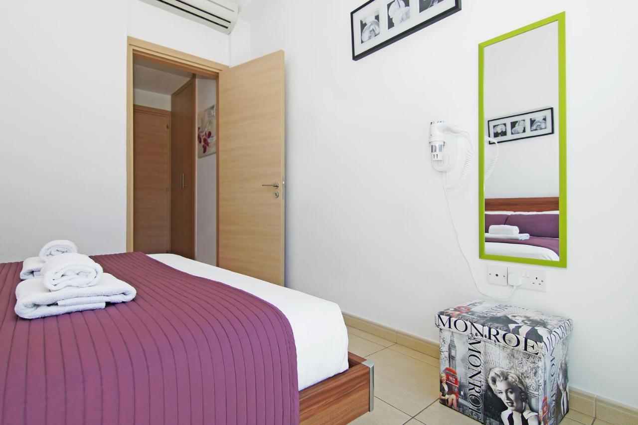 Calypso - Coralli Beachfront Apartment Protaras Bagian luar foto