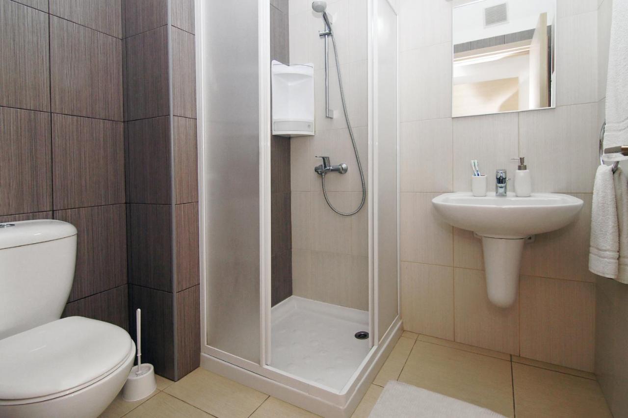 Calypso - Coralli Beachfront Apartment Protaras Bagian luar foto