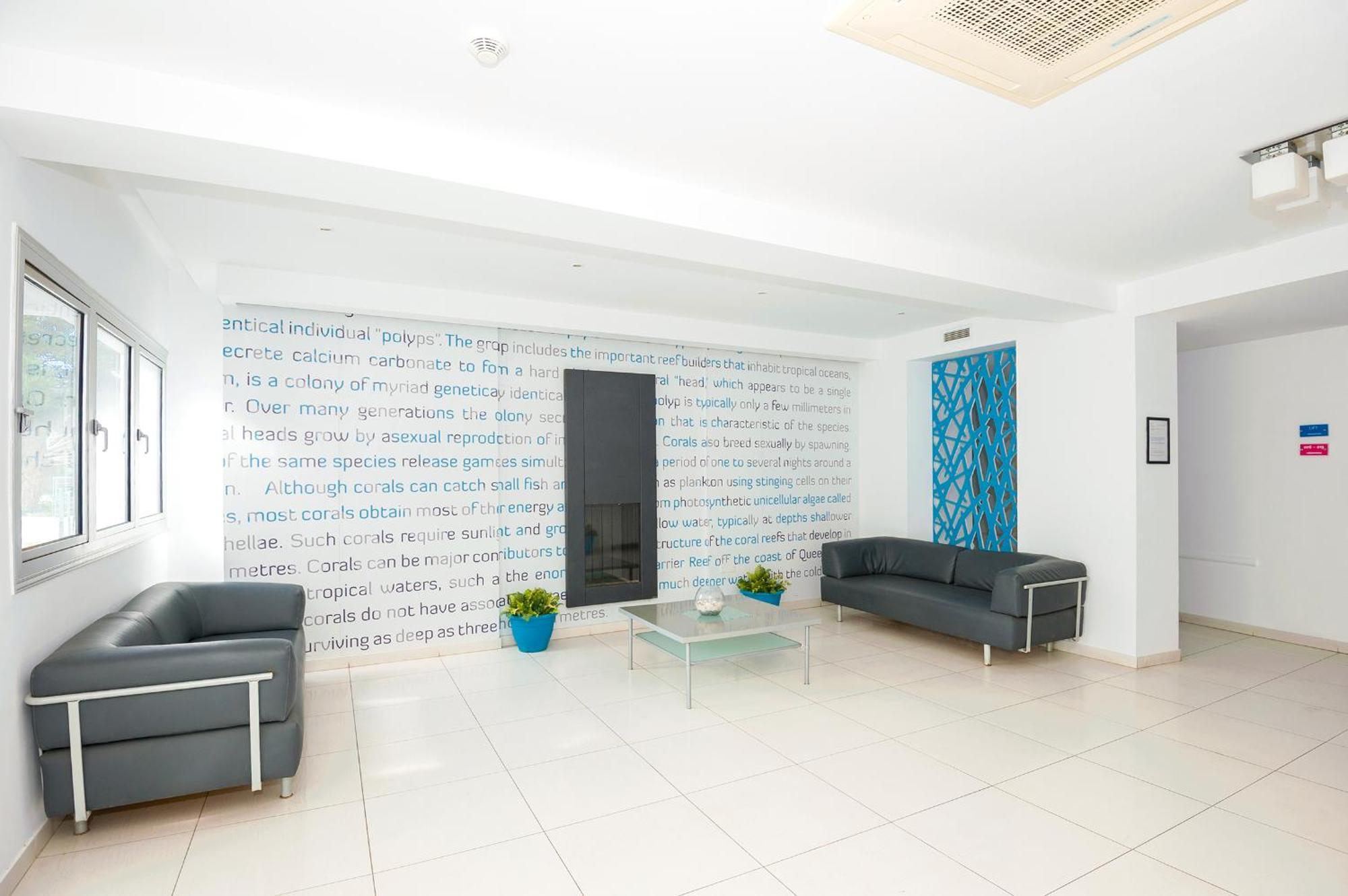 Calypso - Coralli Beachfront Apartment Protaras Bagian luar foto