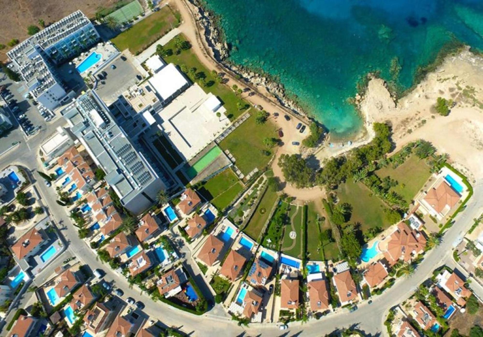 Calypso - Coralli Beachfront Apartment Protaras Bagian luar foto